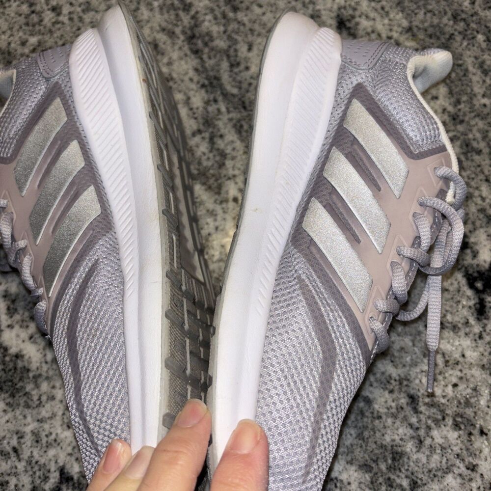 Adidas Women’s Sneakers Sz 8.5 - Picture 3 of 13